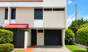 Jardin Alhambra Townhouse $349,000